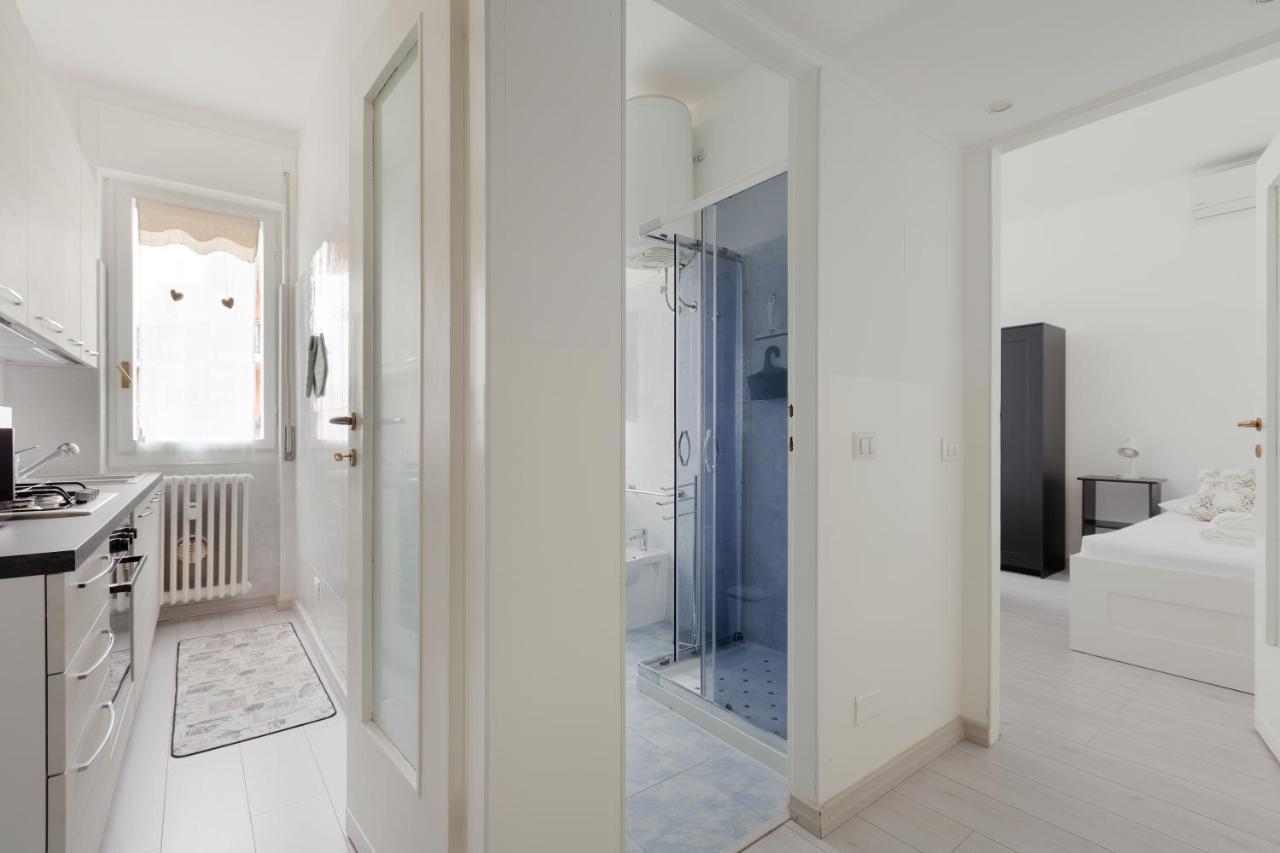 Apartment With Balcony -Bisceglie Red Line Subway Μιλάνο Εξωτερικό φωτογραφία